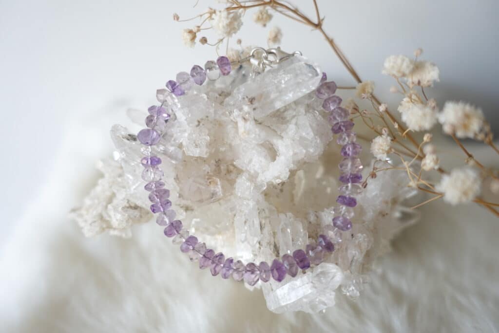 Amethist armband Amethist armband met zilveren slot