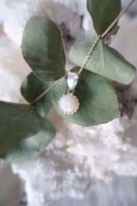 Opaal hanger €165