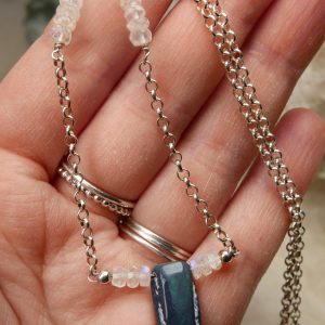 handgemaakte zilveren maansteen en zwarte opaal ketting zilver