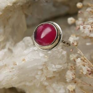 handgemaakte zilveren rhodoniet ring