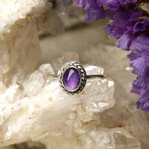 Handgemaakte amethist ring maat 18